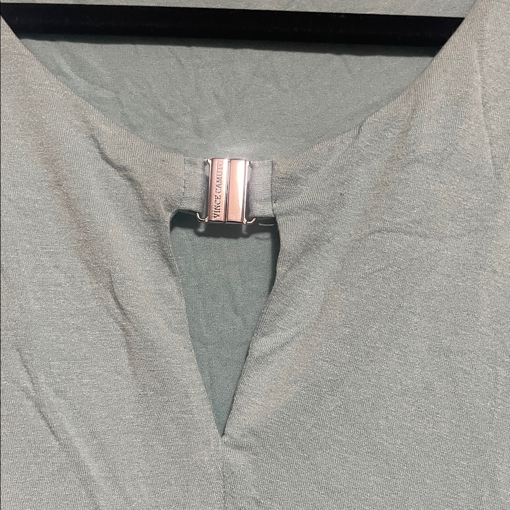 Vince Camuto Aqua V-Neck Tunic - Picture 3 of 4